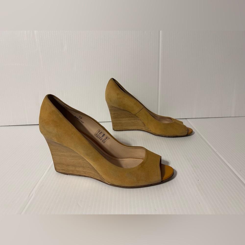 Tod's Mustard suede Peep-Toe Wedges women size 38 EU / 7.5 US